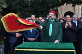 Image du Maroc Professionnelle de  SM le Roi Mohammed VI visite plusieurs projets réalisés dans le cadre des programmes de réhabilitation de l'ancienne médina de Fès, le 15 Avril 2019 (Photo/ SPPR) via Jalilbounhar.com 